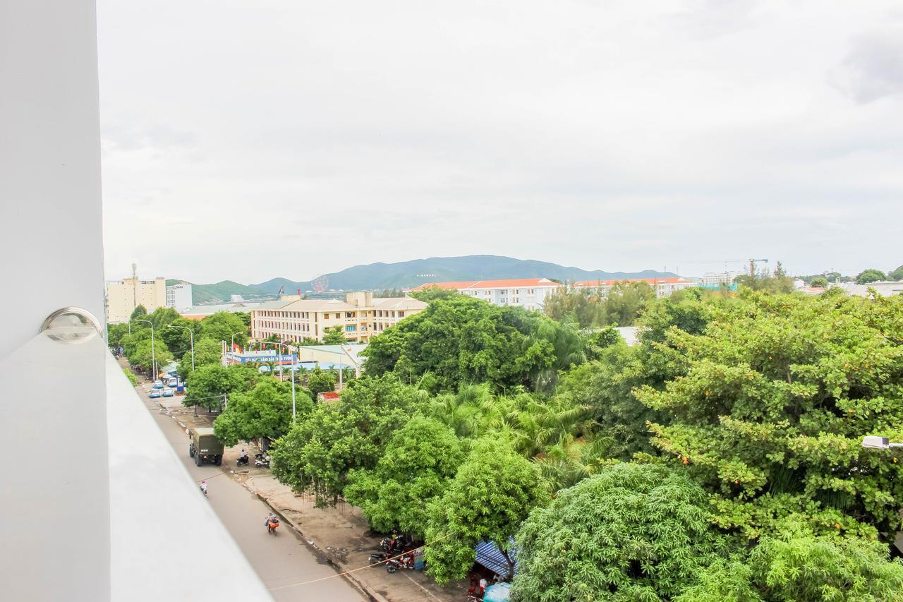 Hotel I Ngoc Huong Nha Trang Bagian luar foto